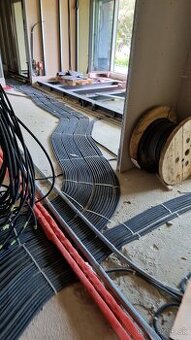‼️ELEKTRIKÁRI A POMOCNÍCI  DO VIEDNE  16 € až 23 €/hod ‼️