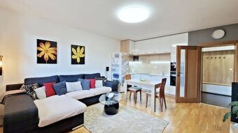 PREDAJ: 3 IZBOVÝ BYT 75 M2, LODŽIA, GARÁŽ, VYSOKÉ TATRY
