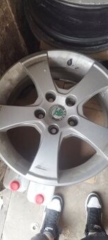 5x100 R16 Škoda Octavia