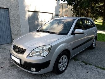 KIA Rio Sporty 1,4 benzín 2009