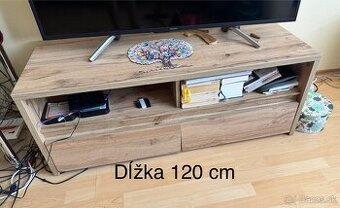 Komoda pod TV