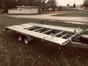 Prenajom Dvojnapravový autoprpravnik