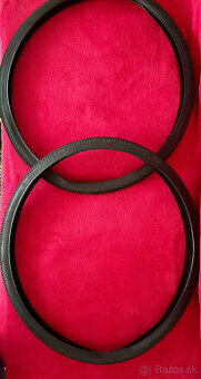 2 plášte 28 " na city bike 1,50_ 700x40