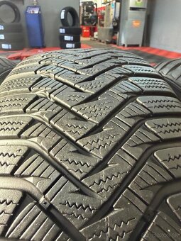 35. Pneumatiky zimne 4ks 205/60R16  Laufenn