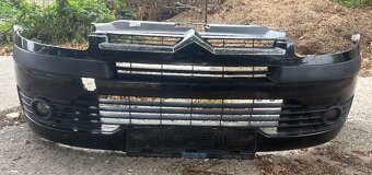 Predny Náraznik Citroen C4  cierny
