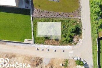 DO DOMČEKA | Slnečný pozemok s panoramatickým výhľadom v luk