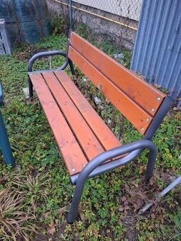 Predám zahradnú lavicu