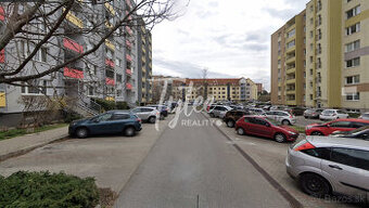 PRENÁJOM - izby v  byte 3+1,  Na hlinách, Trnava