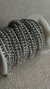 Retiazka, priemer 0,6 cm, dĺžka 4,8m