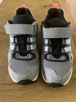 Predám tenisky Adidas Terrex