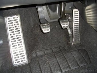 PEDALE NASLAPY NA PEDALE SPORTOVE PEDALE