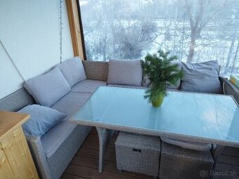 Ratanove záhradné sedenie