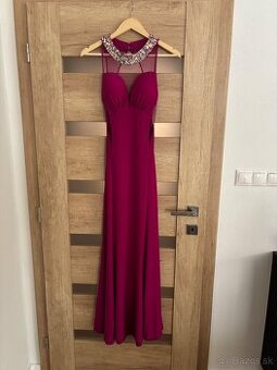 Šaty na ples