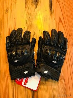 Rukavice na motorku