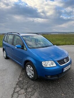 VW Touran 1.6 FSI – 7 miest, STK 11/2027, benzín