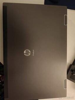 Predám HP EliteBook 8540w + 2x 22" monitor HP