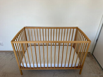 Predam detsku postielku 120x60 s matracom
