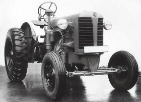 Starý traktor.