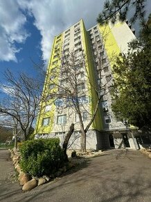 Predaj 2-izbového bytu v skvelej lokalite Nových Zámkov.