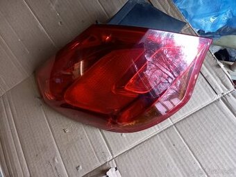 Predám rôzne lampy na osobné autá.