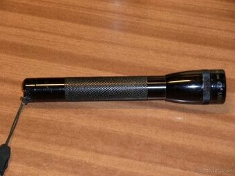 Predám baterku Mini Maglite AA na dve AA batérie