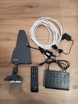 Dvb-t prijimač s izbovou antenou