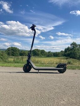 Elektricka kolobezka Segway-Ninebot E2 E.