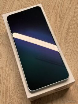 Predám zachovalý Xiaomi 12 Lite 5G 8GB/128gb