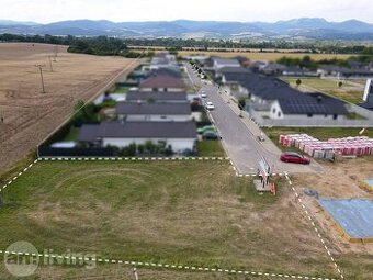 NOVINKA - Stavebný pozemok NA PREDAJ - až 754m² - Klobušice