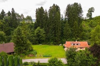 Pozemok pod lesom, pri potoku, a len na skok od Kubínskej - 1