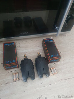 Predam 2 nove PIPAKY Carp Fishing-2 ks-13 eur