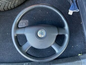 Volant s airbagom na Passat B6 Touran Golf 5