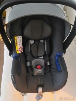 Britax Romer Baby Safe i-size + isofix flex base