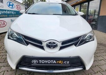 Toyota Auris 1.6-KAMERA-KLIMA-NAVI