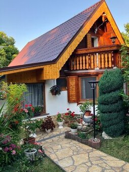 Celoročná chata na predaj v Jelenci - 1