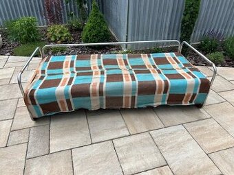 Predám retro posteľ - gauč, chróm, leštená ohýbaná trubka