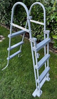 Bazénových rebrík