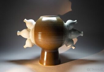 Keramická  váza  - Kravsko