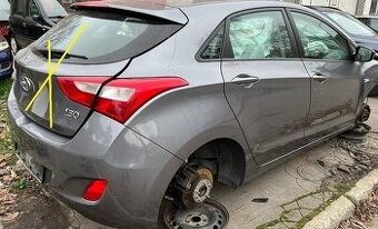 Hyundai i30 1.6 CRDI 2013 predám MOTOR D4FB, TRYSKY 04451103