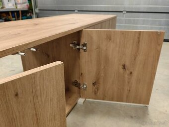 Predám kvalitné kúpeľňové skrinky z drevodekoru EGGER