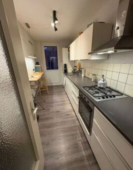 Bílá linka Ikea se spotřebiči,6167