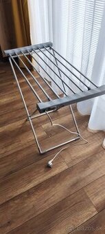 Elektrický sušiak na prádlo