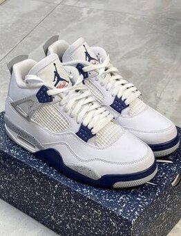Nike Air Jordan 4 Retro Midnight Navy
