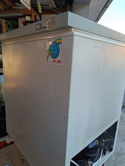 Predám voľno stojacu použitú 180 litrovú