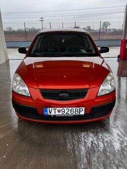 KIA Rio 1.4 benzín