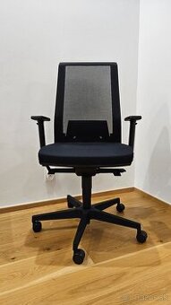 Kancelárska stolička