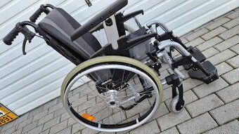 invalidny vozík 37cm pridavne brzdy pre asistenta AL