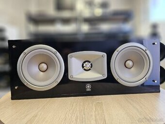 YAMAHA NS-C444 (Piano black) - Top stav