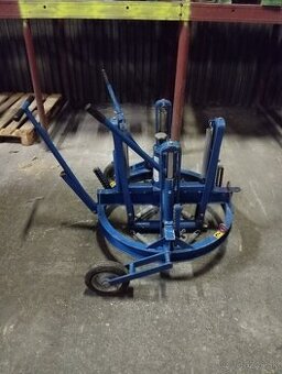 Hydraulický zdvihák na kanalizačné šachty a rámy šachiet - [