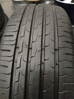 215/55 R 17 94 V rok 2025 100 % stav.